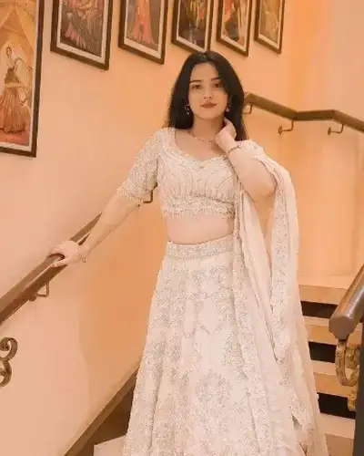 Escort Service In Garhwa